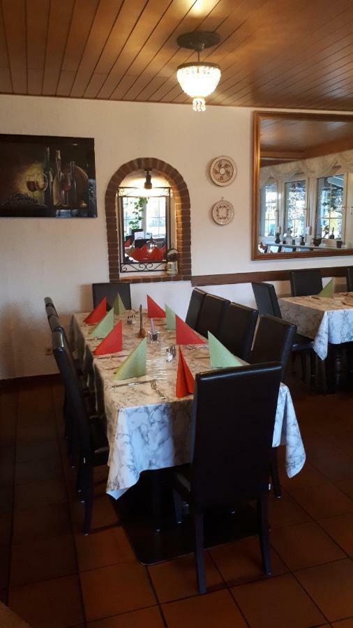 Hotel Restaurant Anna Ramstein-Miesenbach Esterno foto